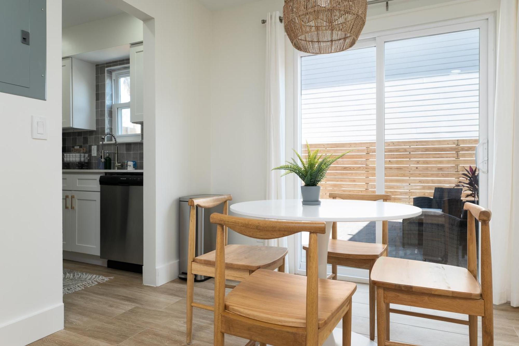 Be A Nomad 2 Bedroom Close To The Beach Jacksonville Beach Extérieur photo